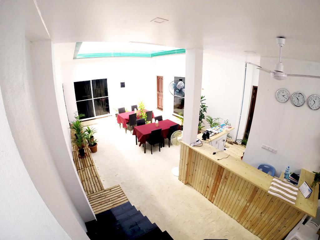 Royal Pearl Inn Maafushi Buitenkant foto