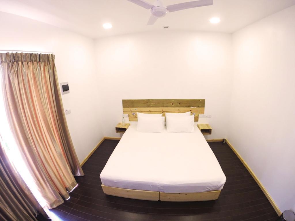 Royal Pearl Inn Maafushi Buitenkant foto