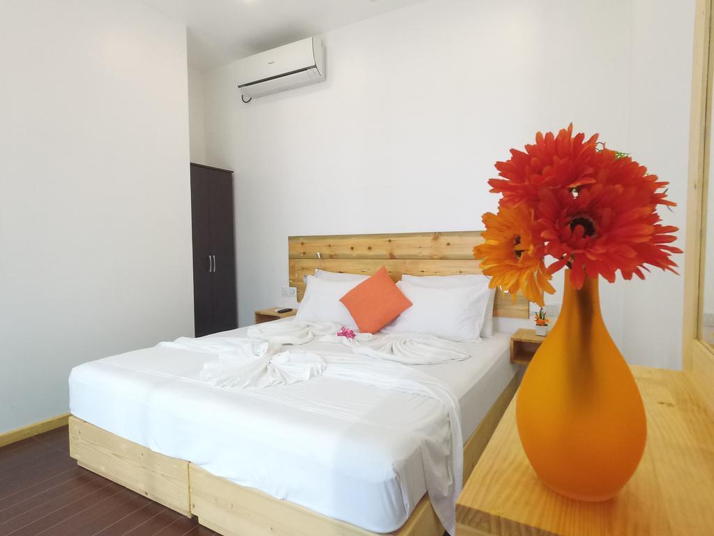 Royal Pearl Inn Maafushi Buitenkant foto